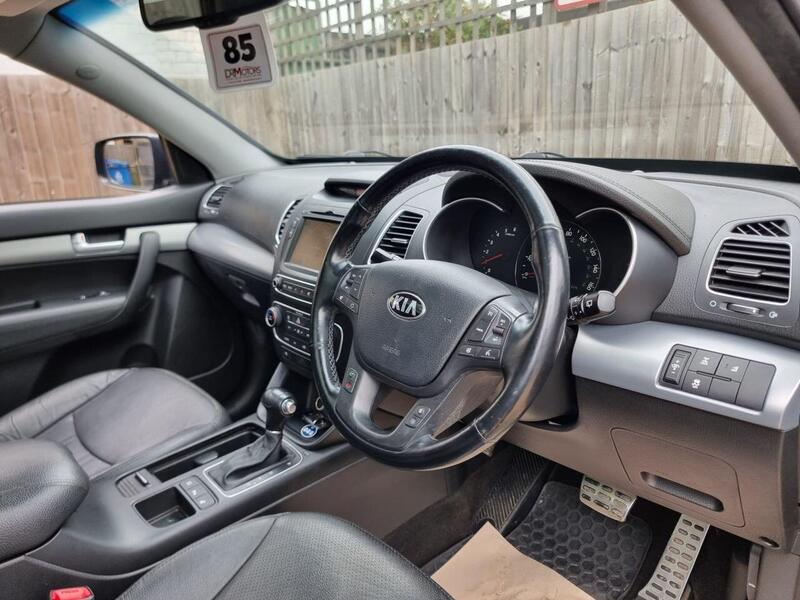 Kia Sorento view 2