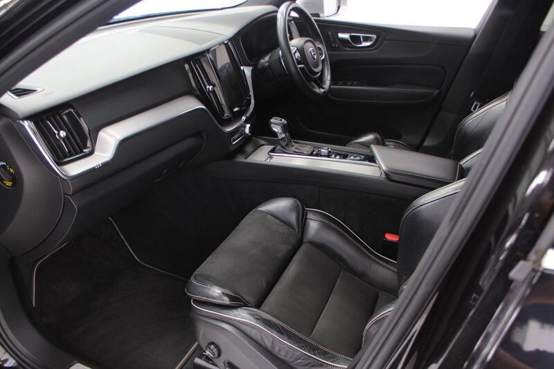 2018 Volvo XC60 in Black — image 15 of 74