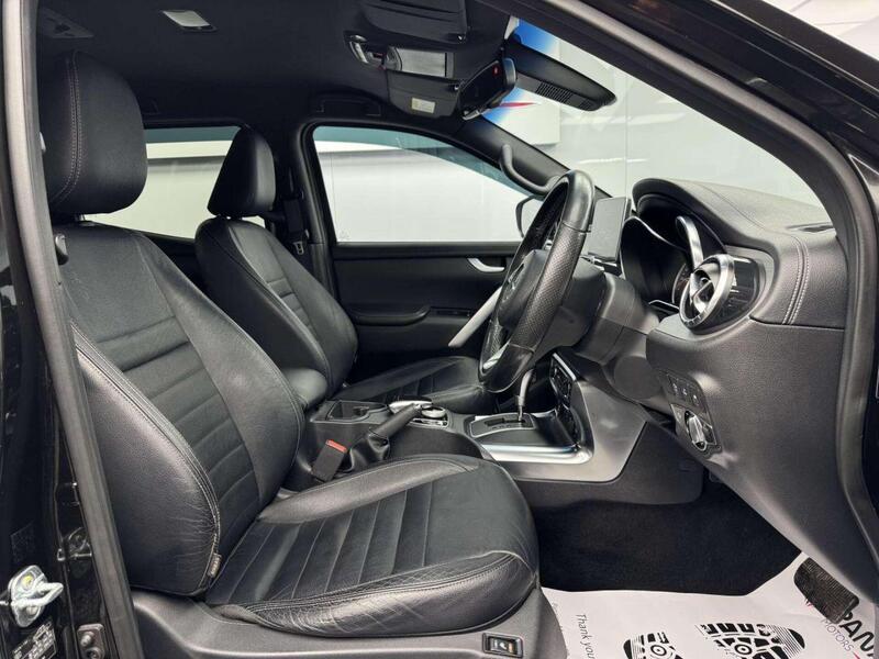 Mercedes-Benz X-Class view 13