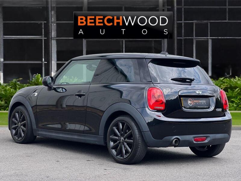 Mini Cooper view 7