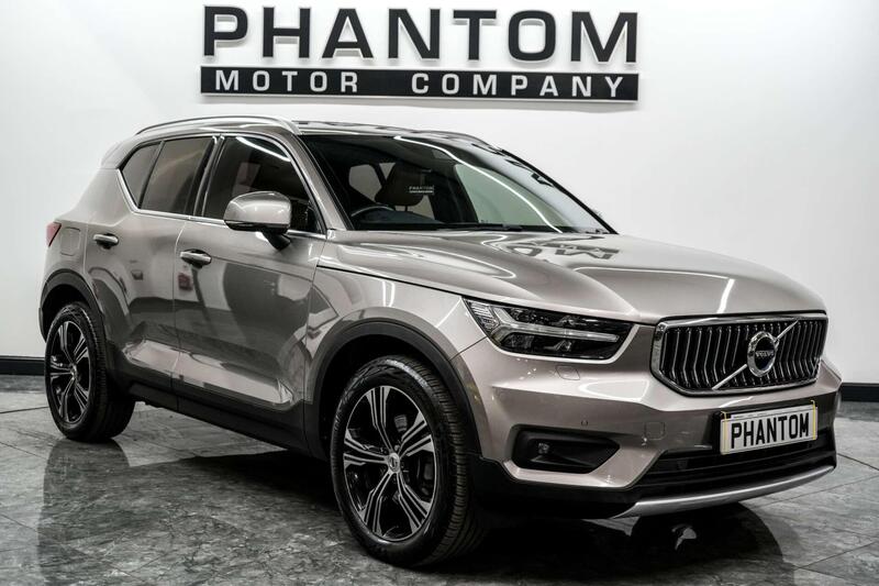 Volvo XC40 main image