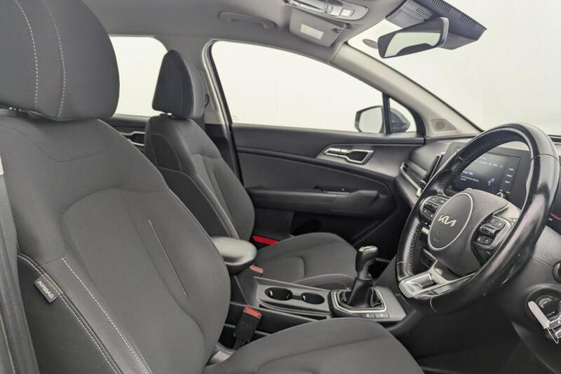 Kia Sportage view 3