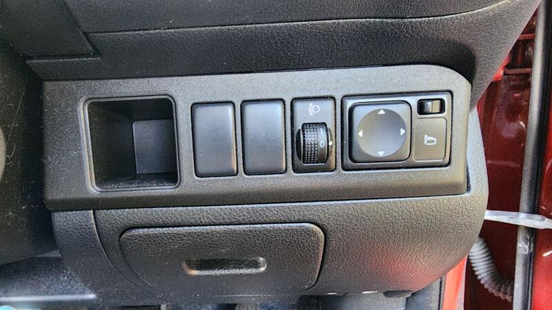 2010 Nissan Note — photo 34