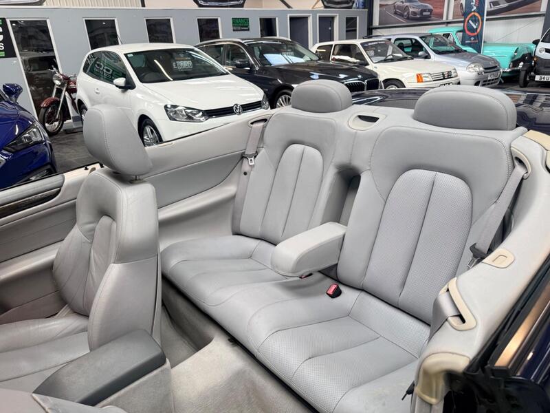 Mercedes-Benz CLK view 5