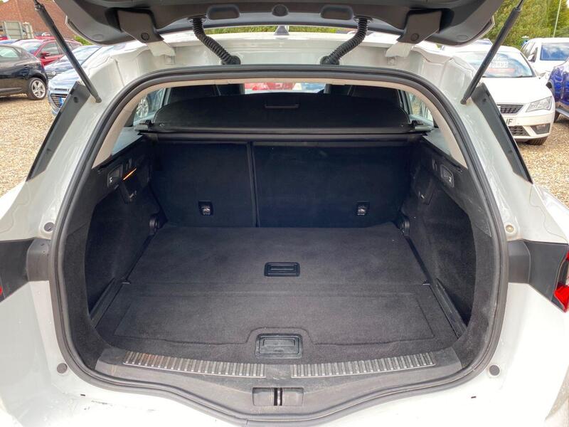 Renault Megane view 6