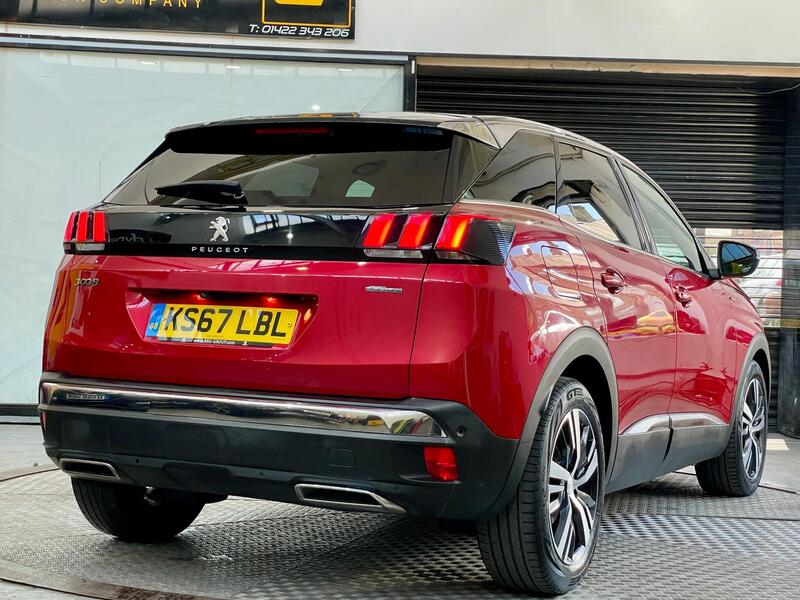 Peugeot 3008 view 4