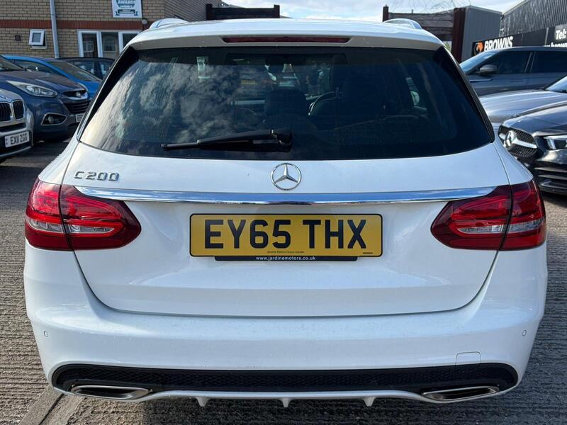 Mercedes-Benz C Class view 4