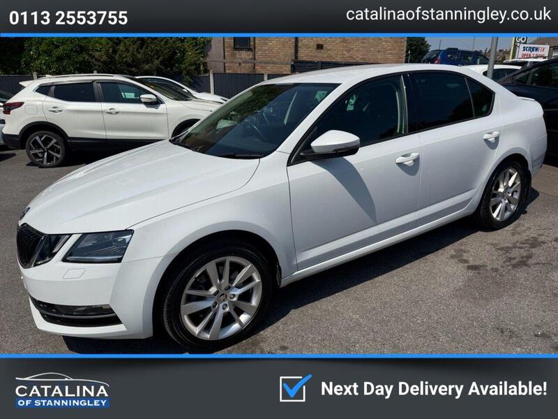 Skoda Octavia view 3