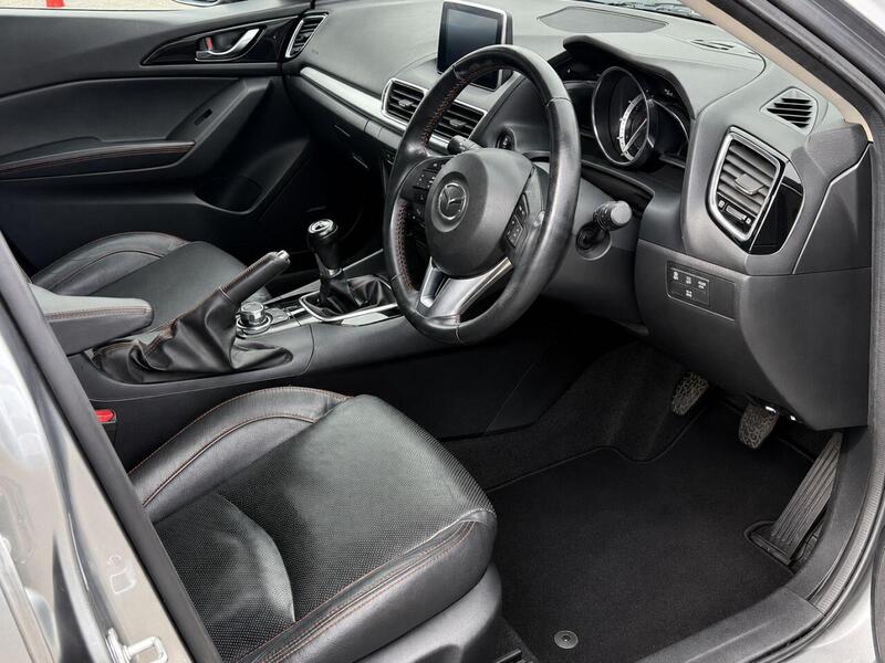 Mazda Mazda3 view 2