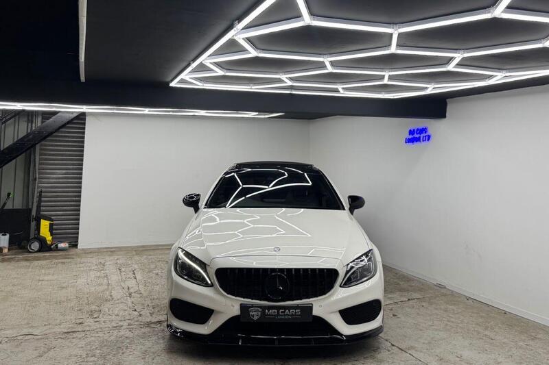 Mercedes-Benz C-Class view 4