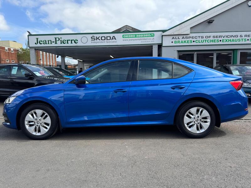 Skoda Octavia view 6