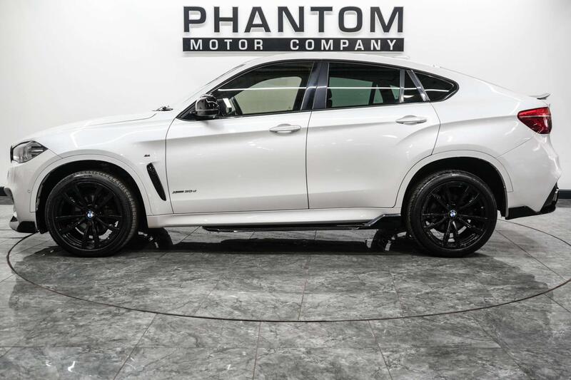 BMW X6 view 3