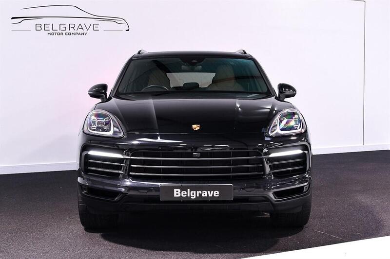 Porsche Cayenne view 5