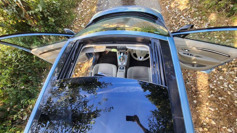 2010 Renault Scenic — photo 41
