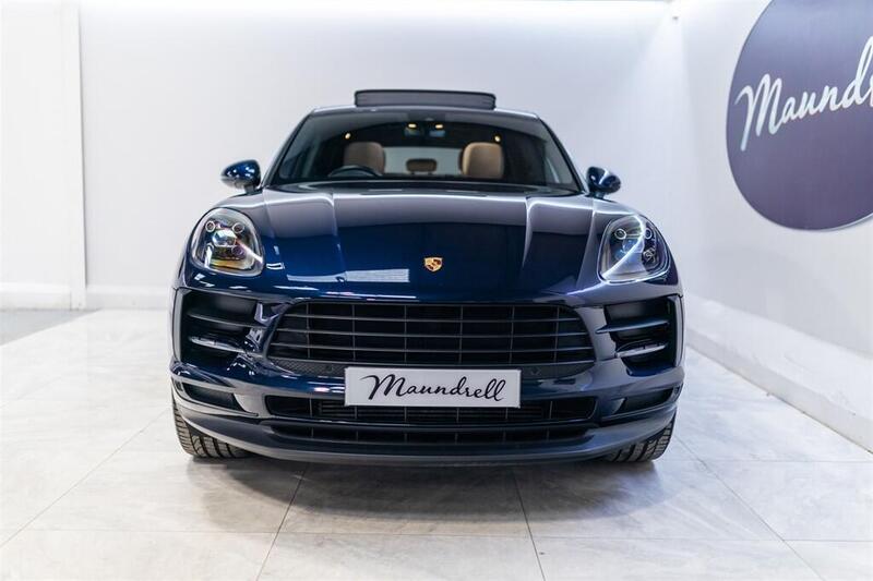 Porsche Macan view 5