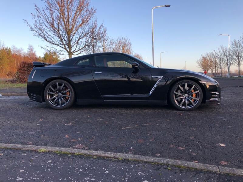 Nissan GT-R