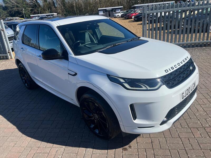 Land Rover Discovery Sport view 3