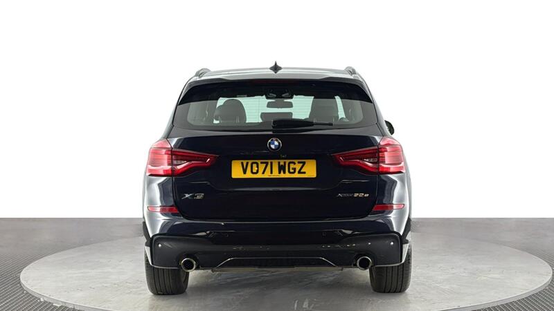 BMW X3 view 5