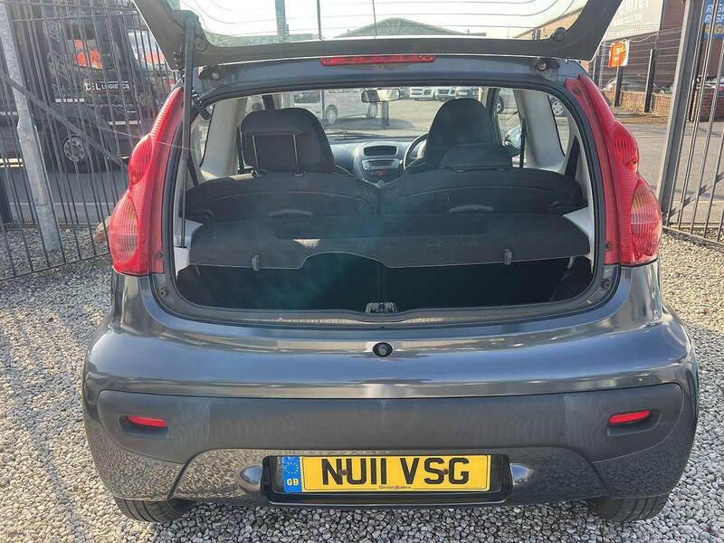 Peugeot 107 view 10