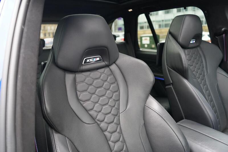 BMW X5 BMW X5 M view 3