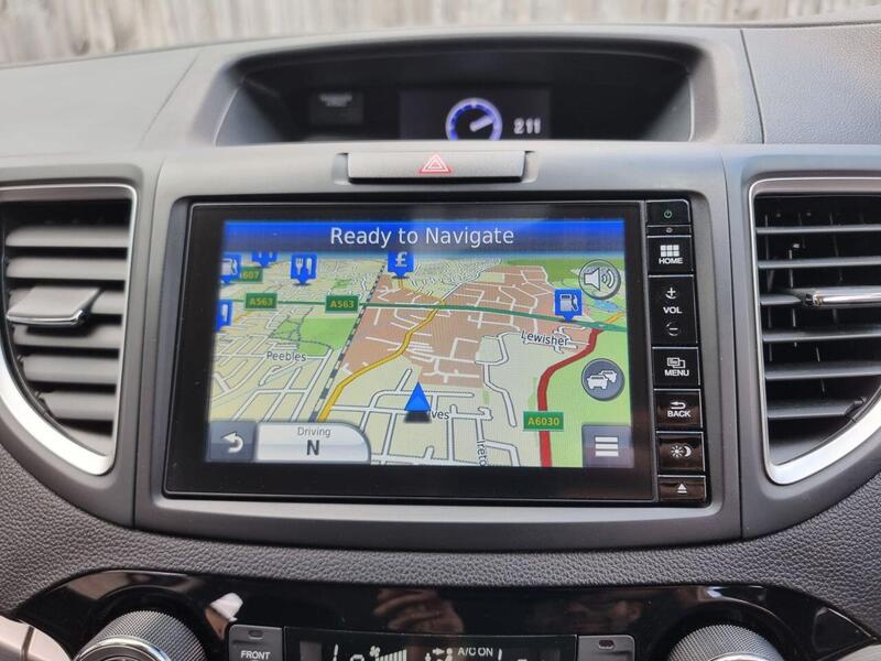 Honda CR-V view 3