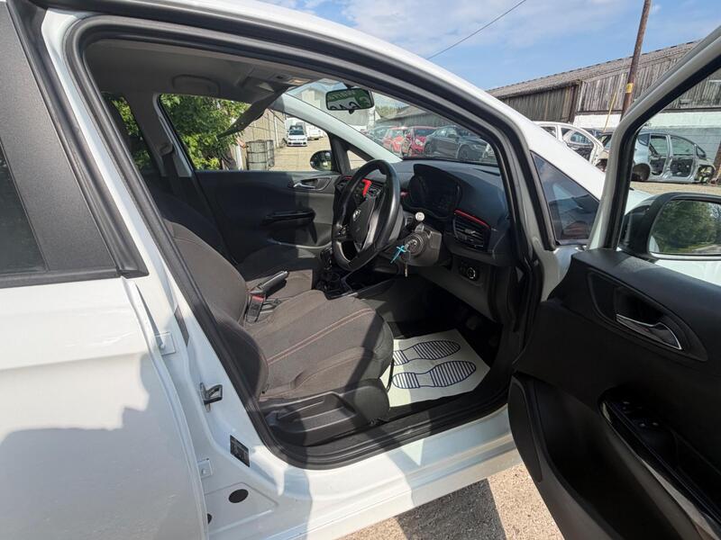 2018 Vauxhall Corsa — photo 12