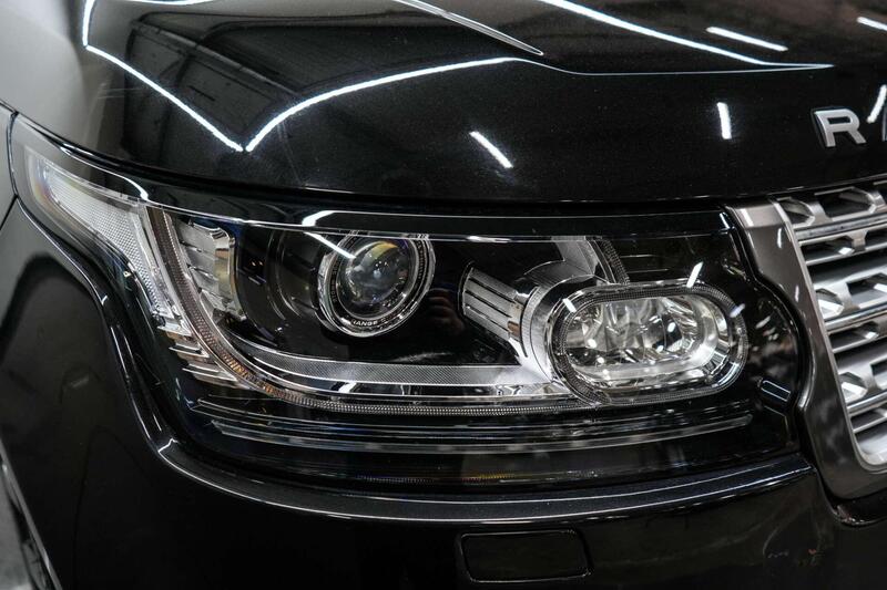 Land Rover Range Rover view 6