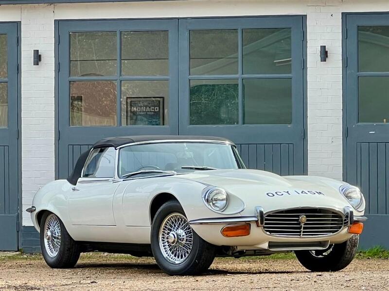 Jaguar E Type view 5