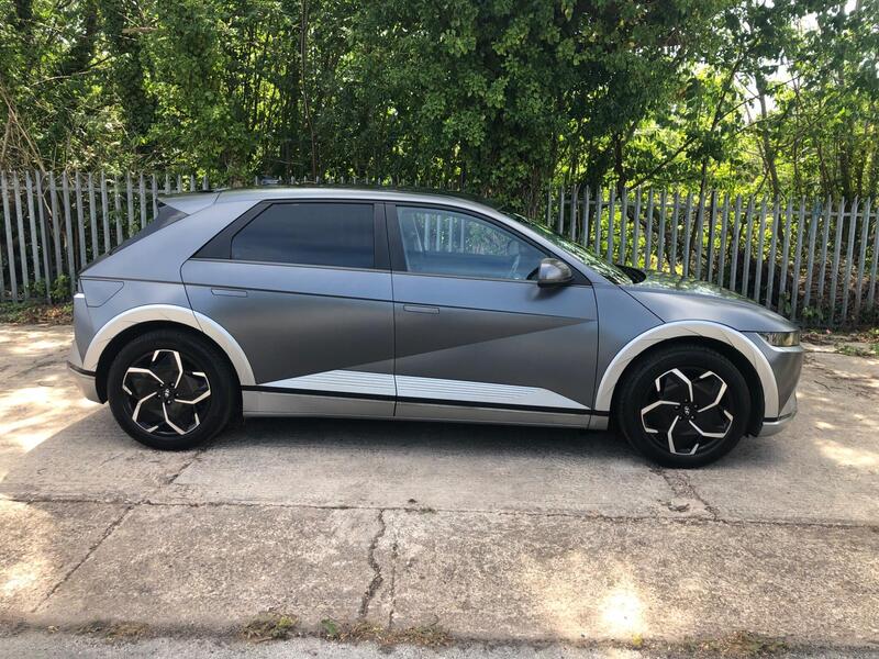 Hyundai Ioniq 5 view 2