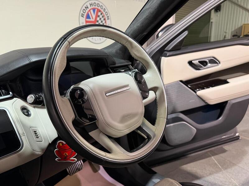 Land Rover Range Rover Velar view 7