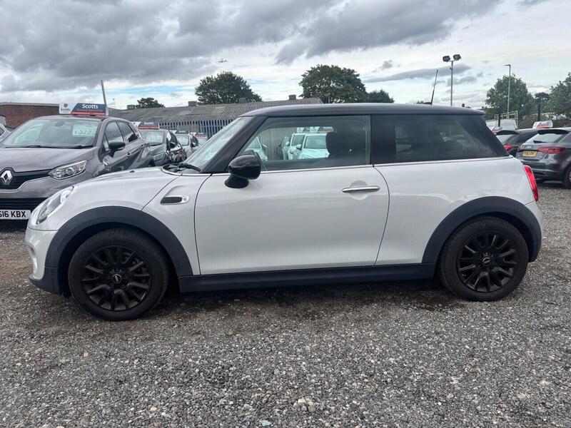 MINI Hatch view 4