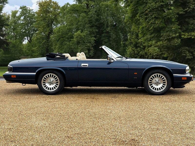 Jaguar XJS view 4