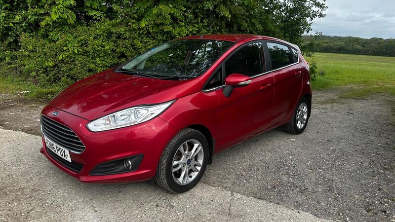 2016 Ford Fiesta — photo 14