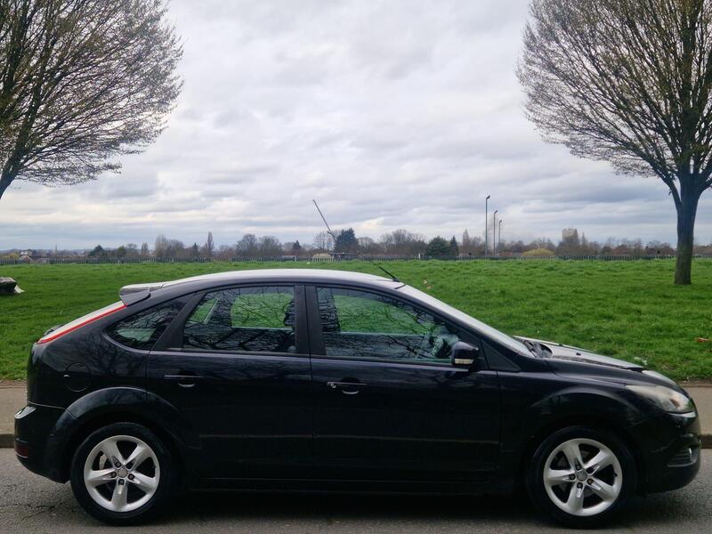 Ford Focus view 4