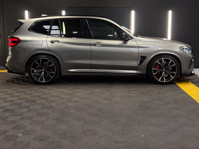 BMW X3 M view 6