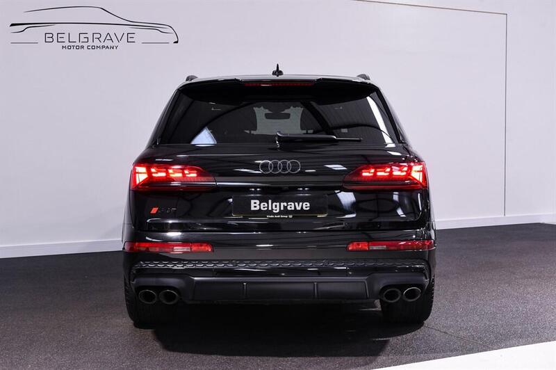 Audi SQ7 view 6