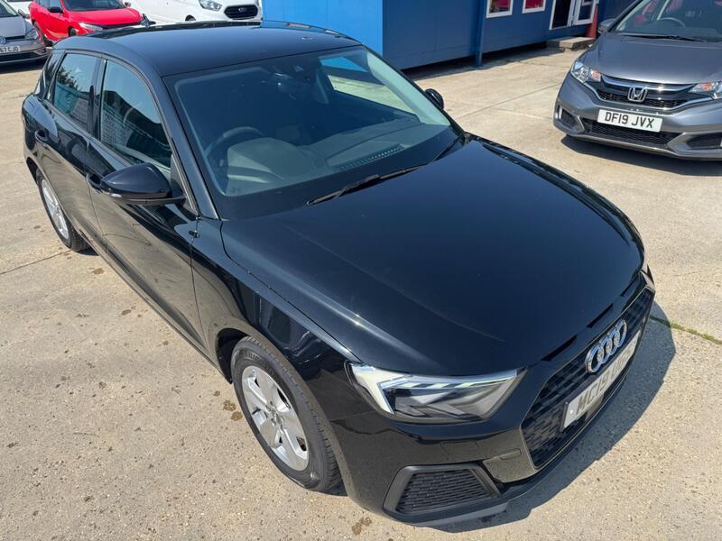 Audi A1 view 3