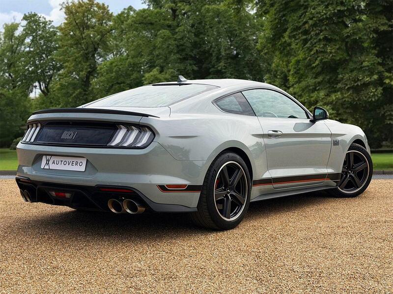 Ford Mustang view 5