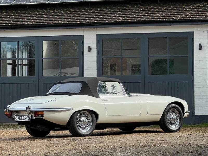 Jaguar E Type view 6