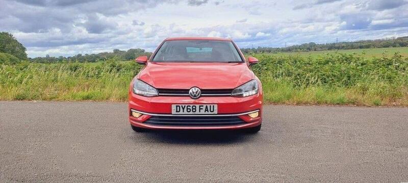 Volkswagen Golf view 5