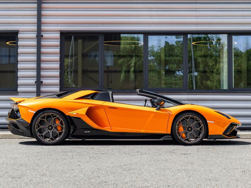 Lamborghini Aventador view 2