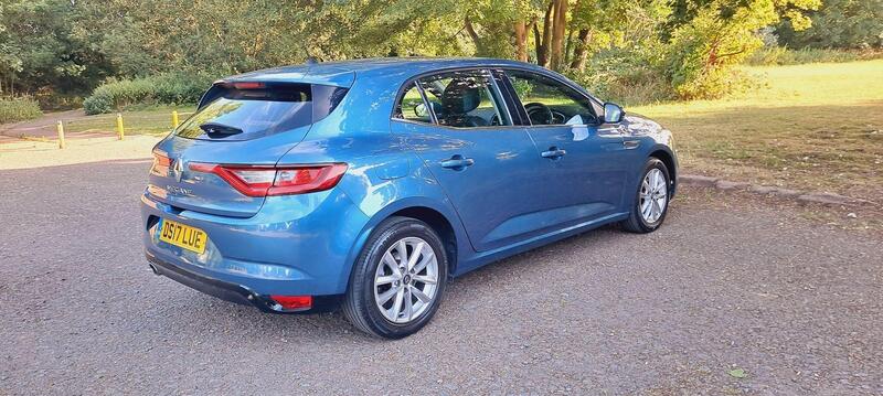 Renault Megane view 7