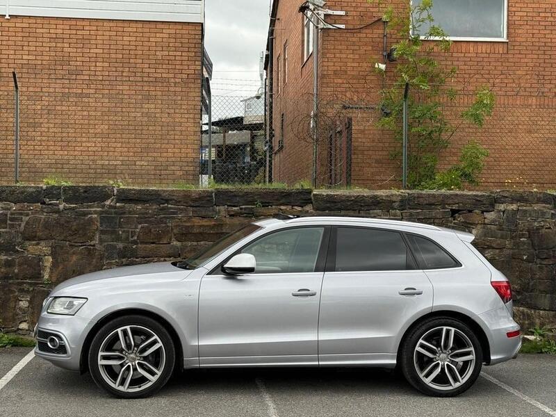 Audi Audi SQ5 view 4