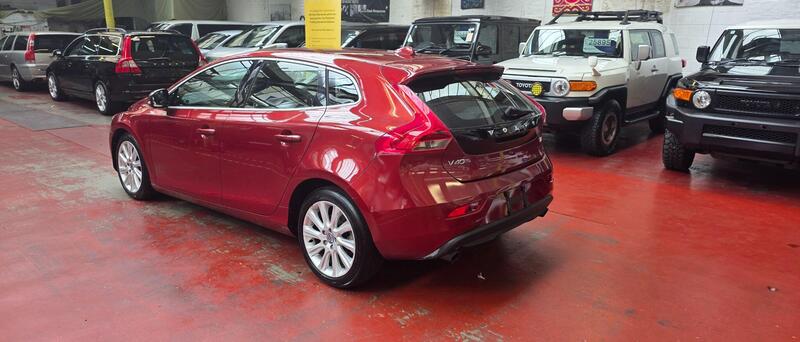 Volvo V40 view 7