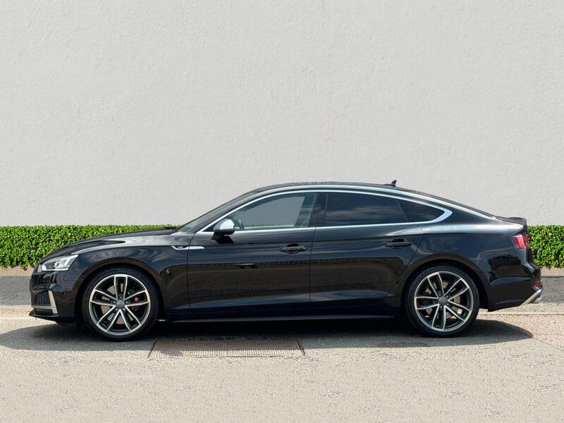 Audi Audi S5 view 4
