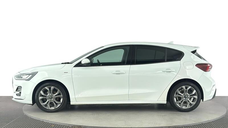 Ford Focus view 7
