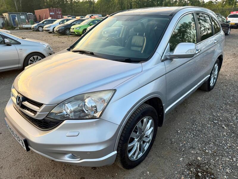 Honda CR-V view 3