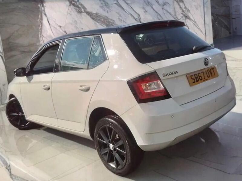Skoda Fabia view 2