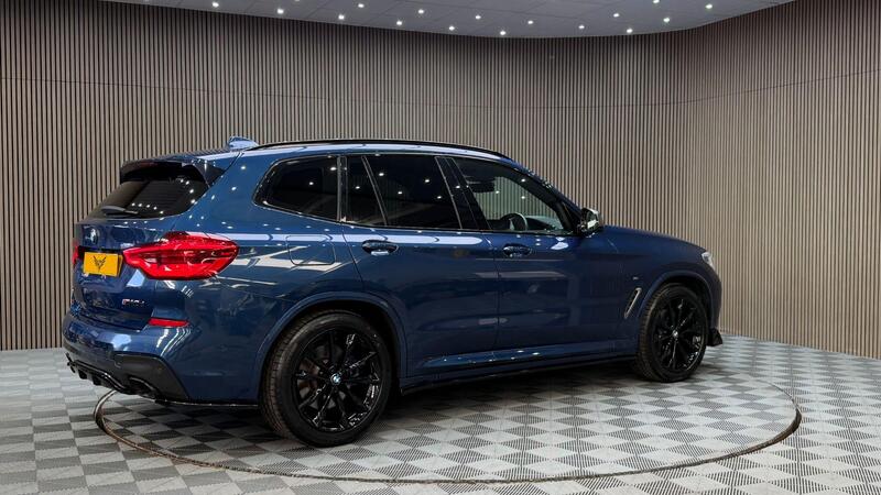 BMW X3 view 5
