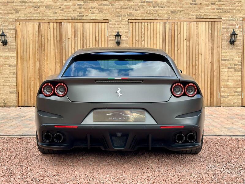 Ferrari Gtc4lusso view 5